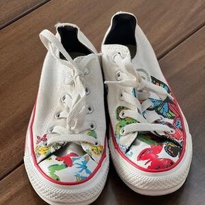 Converse All Star Butterfly Print Low top Sneakers Womens size 6